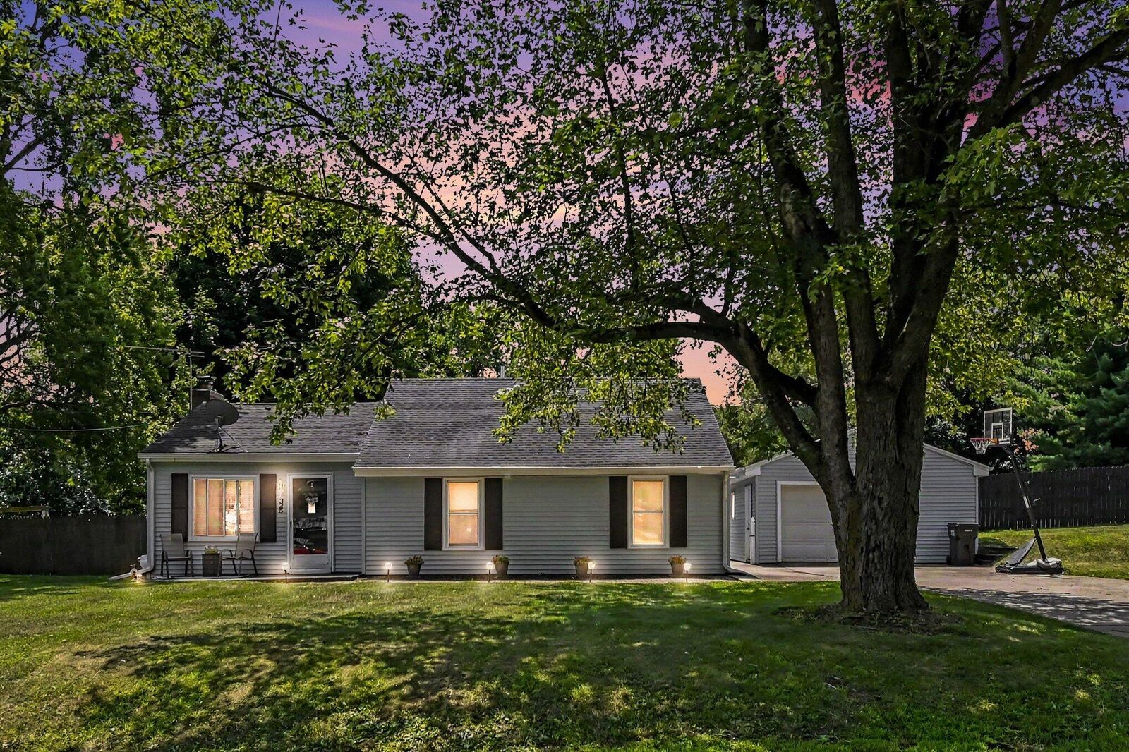 Property Photo:  325 Burt Avenue  MI 49201 