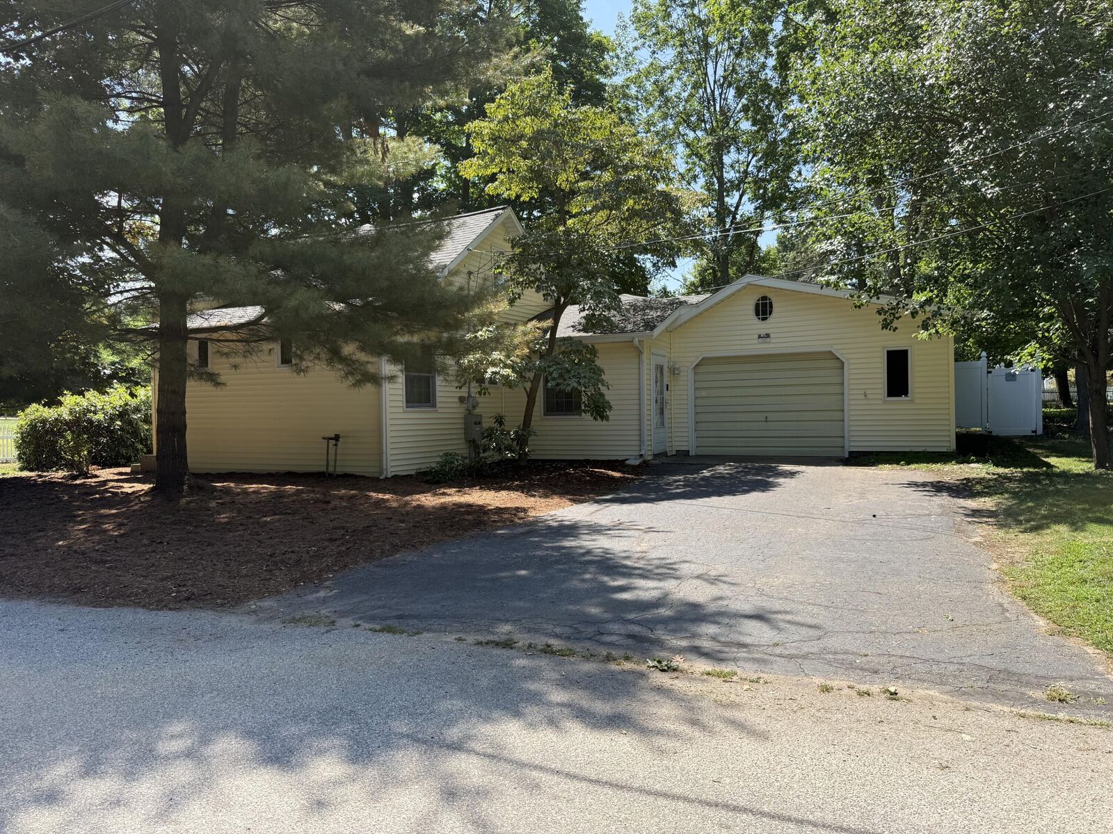 Property Photo: 105 W Johannah Street MI 49461