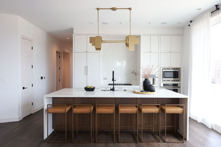 Property Photo:  2800 N Lincoln Avenue 4N  IL 60657 
