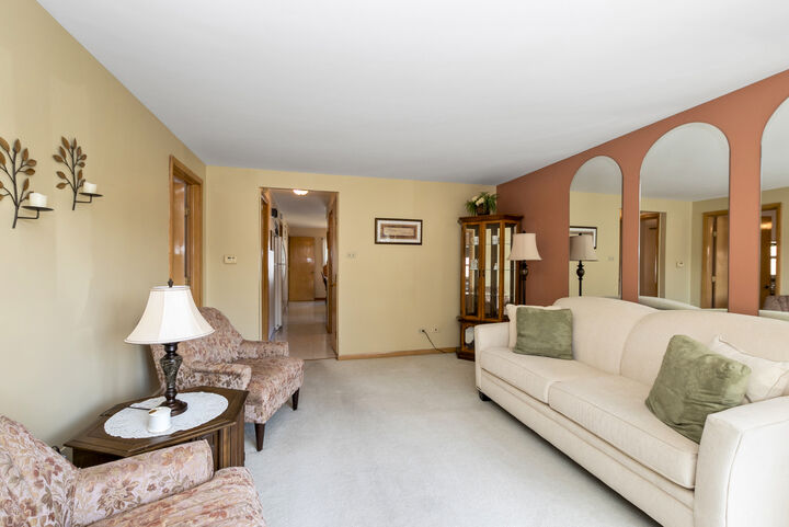 Property Photo: 7707 Merrimac Avenue IL 60459