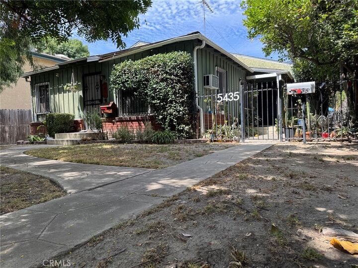 Property Photo:  5431 Troost  CA 91601 