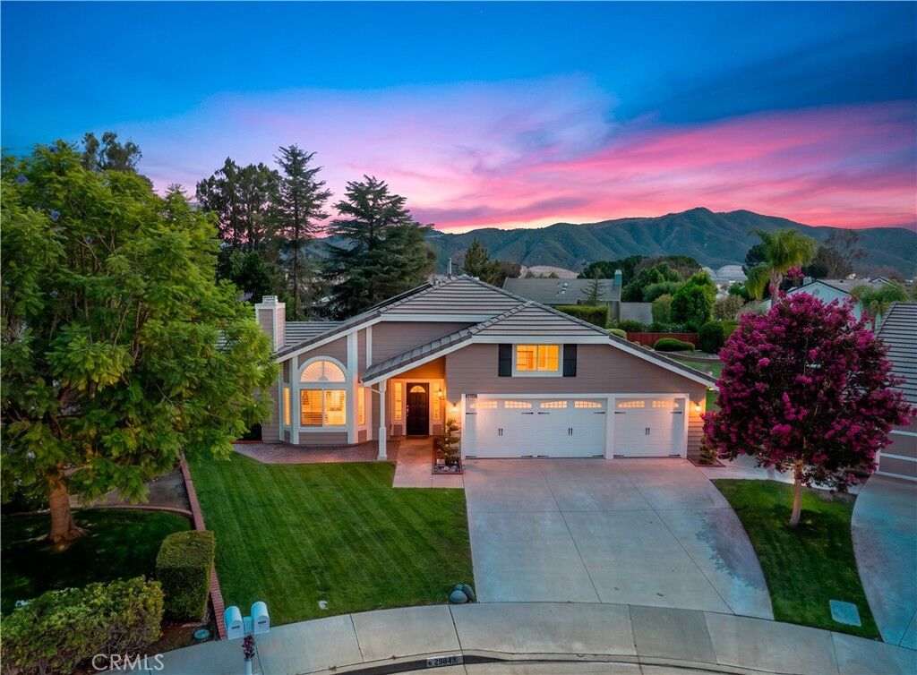 Property Photo: 29843 Gateview Court CA 92592