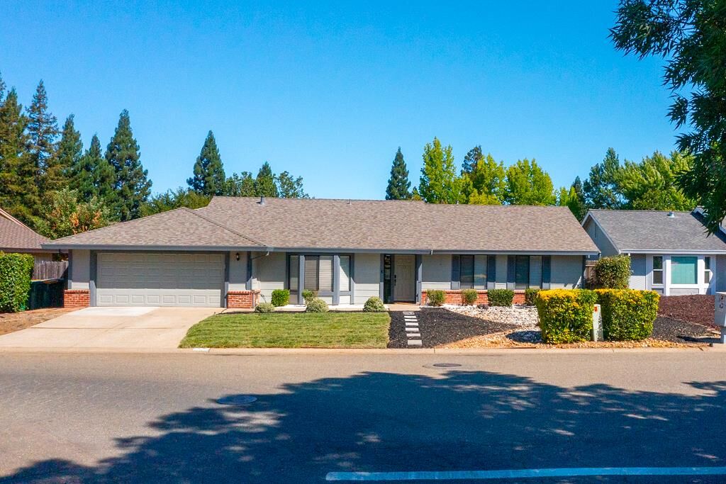 Property Photo:  1121 Saint Andrews Drive  CA 95762 