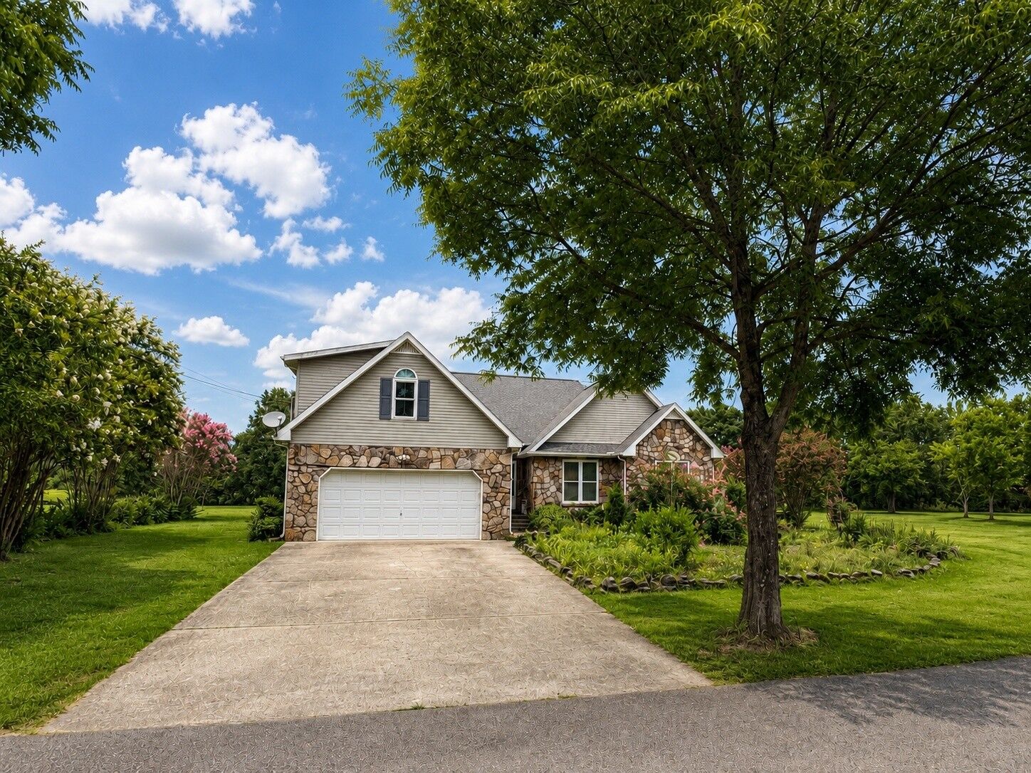 Property Photo: 118 Steeplechase Dr TN 37166