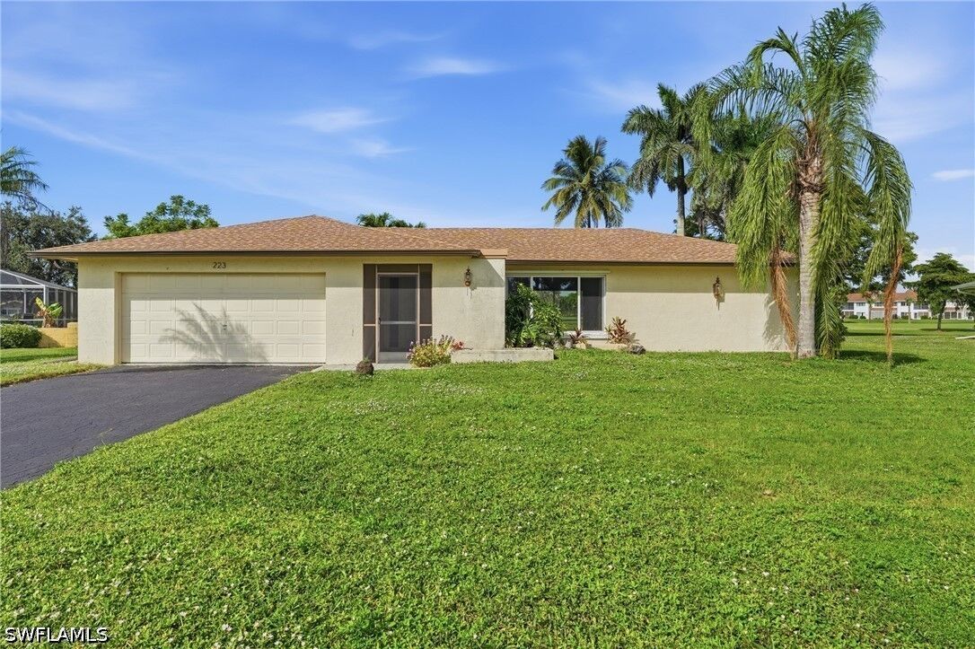 Property Photo: 223 Pine Valley Circle FL 34113
