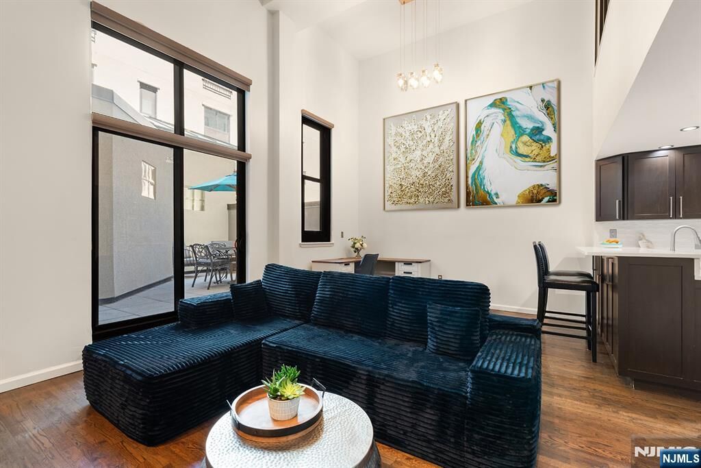 Property Photo:  518 Gregory Avenue 201  NJ 07086 