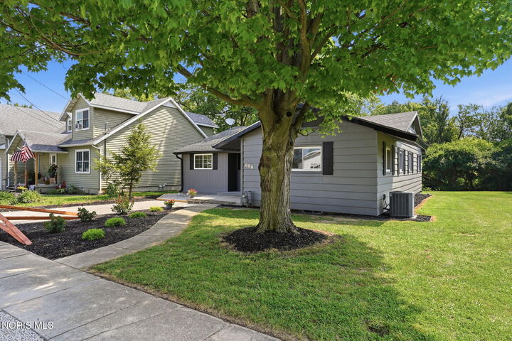 Property Photo:  888 Lincoln Avenue  OH 44830 