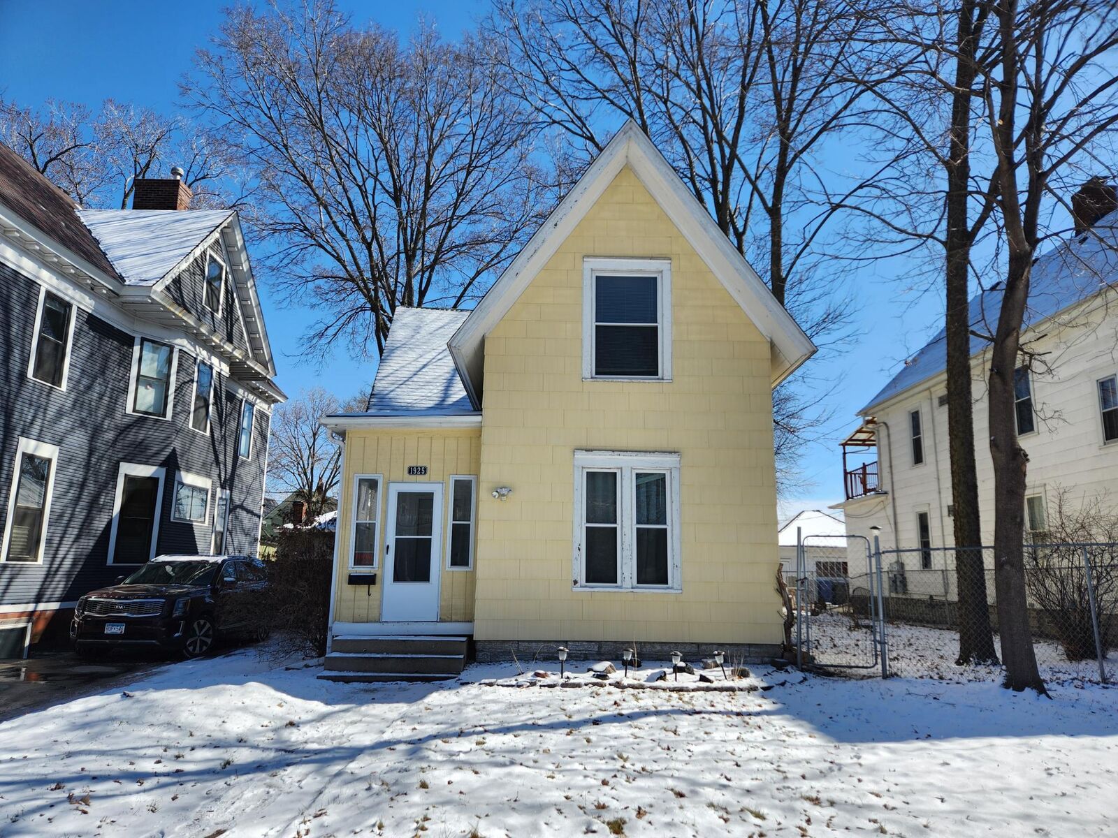 Property Photo: 1925 Elliot Avenue MN 55404