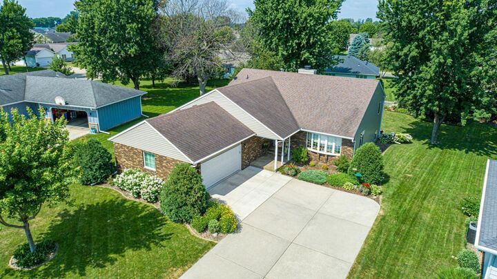 Property Photo:  2170 Diablo Drive SE  MN 55060 