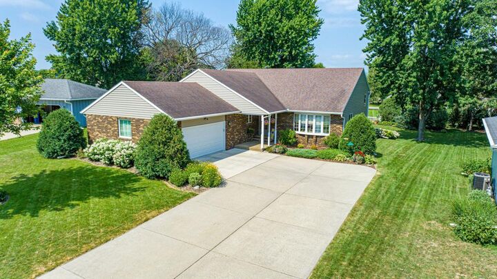 Property Photo:  2170 Diablo Drive SE  MN 55060 