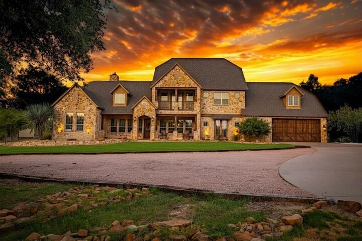 Property Photo: 3179 Canyon Wren Loop TX 76449