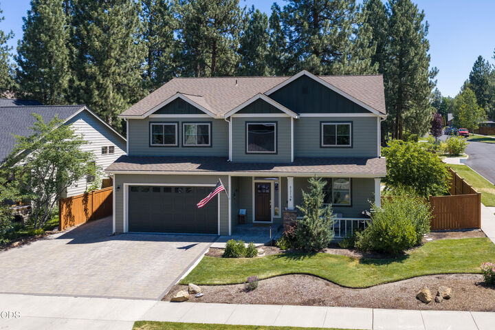 Property Photo:  61316 Brianne Place  OR 97702 