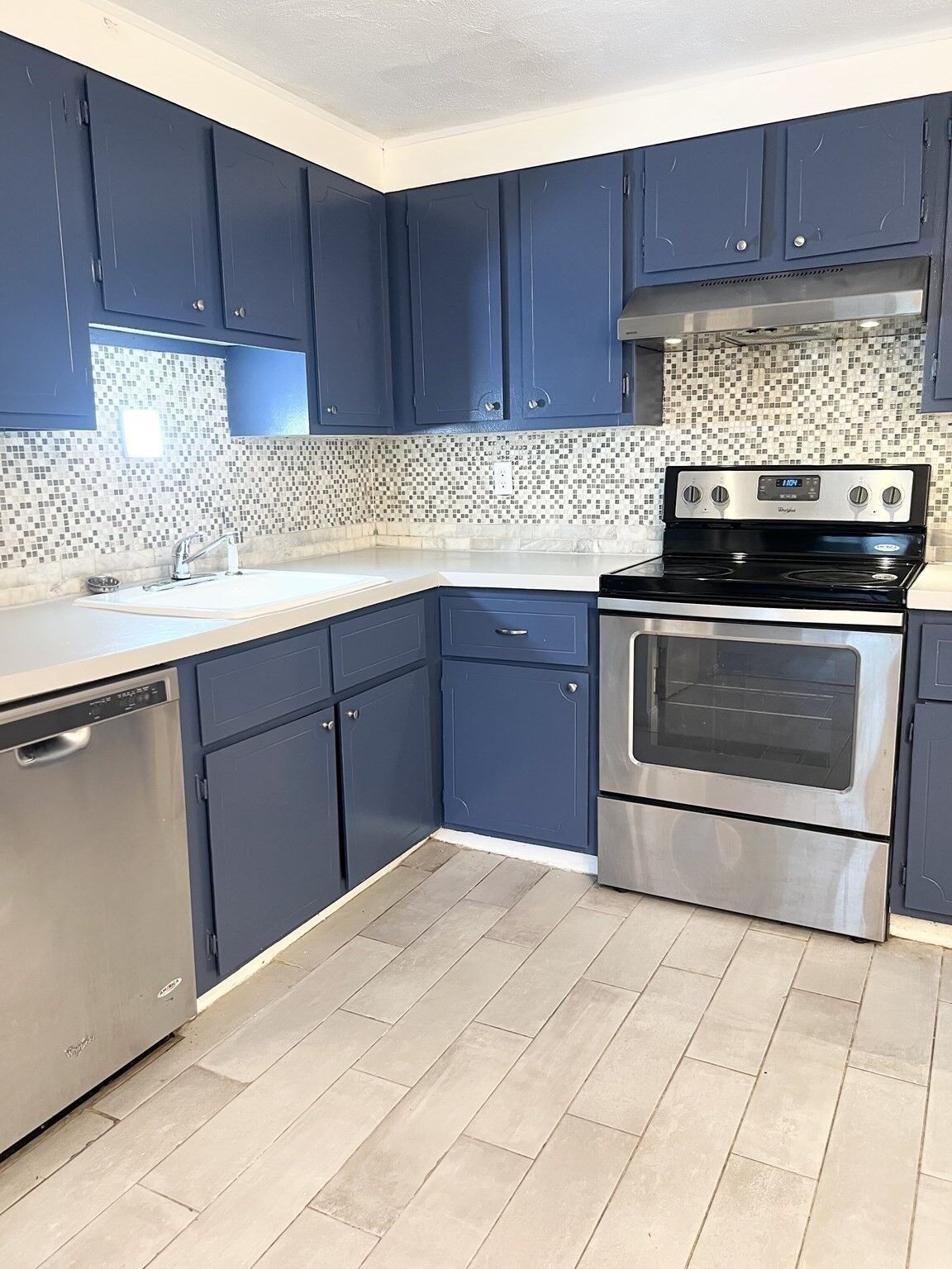 Property Photo: 53 Swanson Court 16C MA 01719