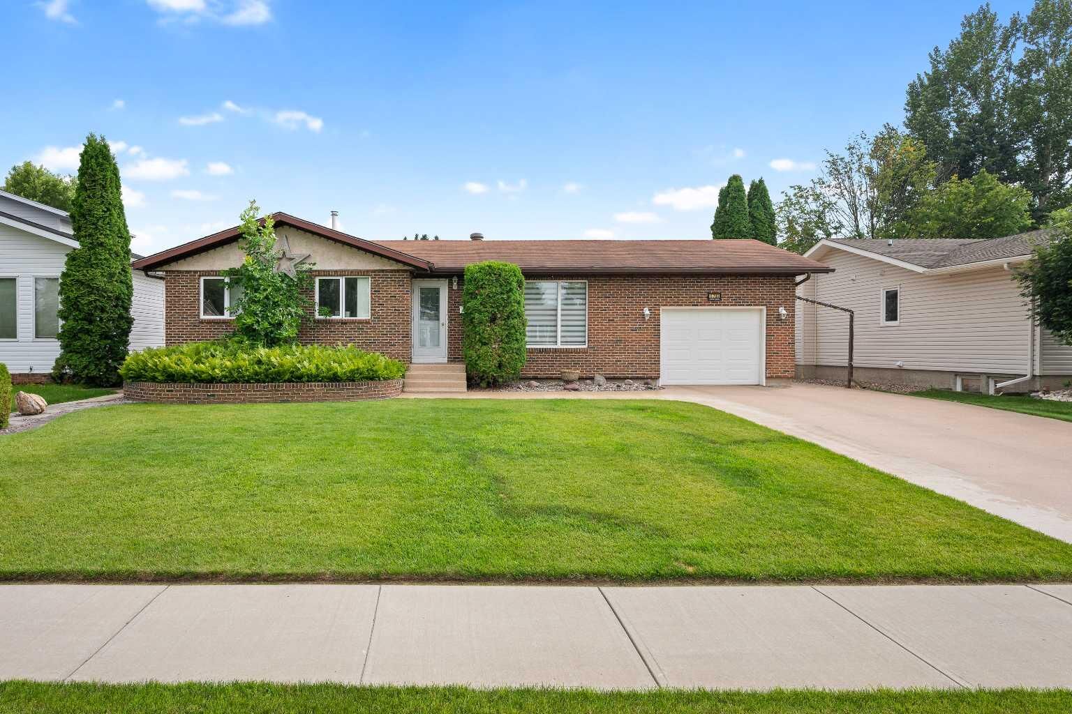 Property Photo: 5703 35 Street AB T9V 1W9
