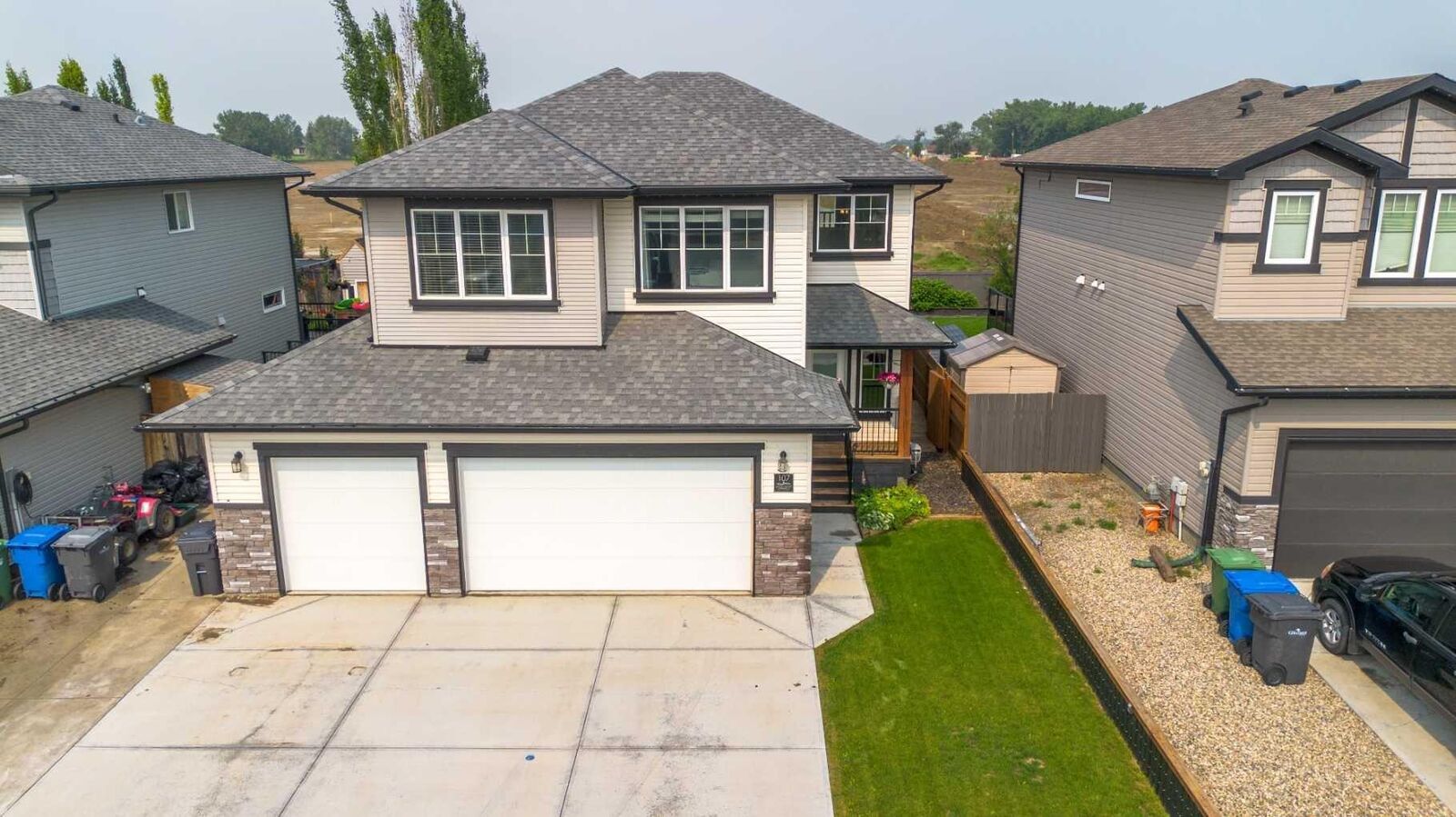 Property Photo:  107 Westgate Drive  AB T1M 0E1 