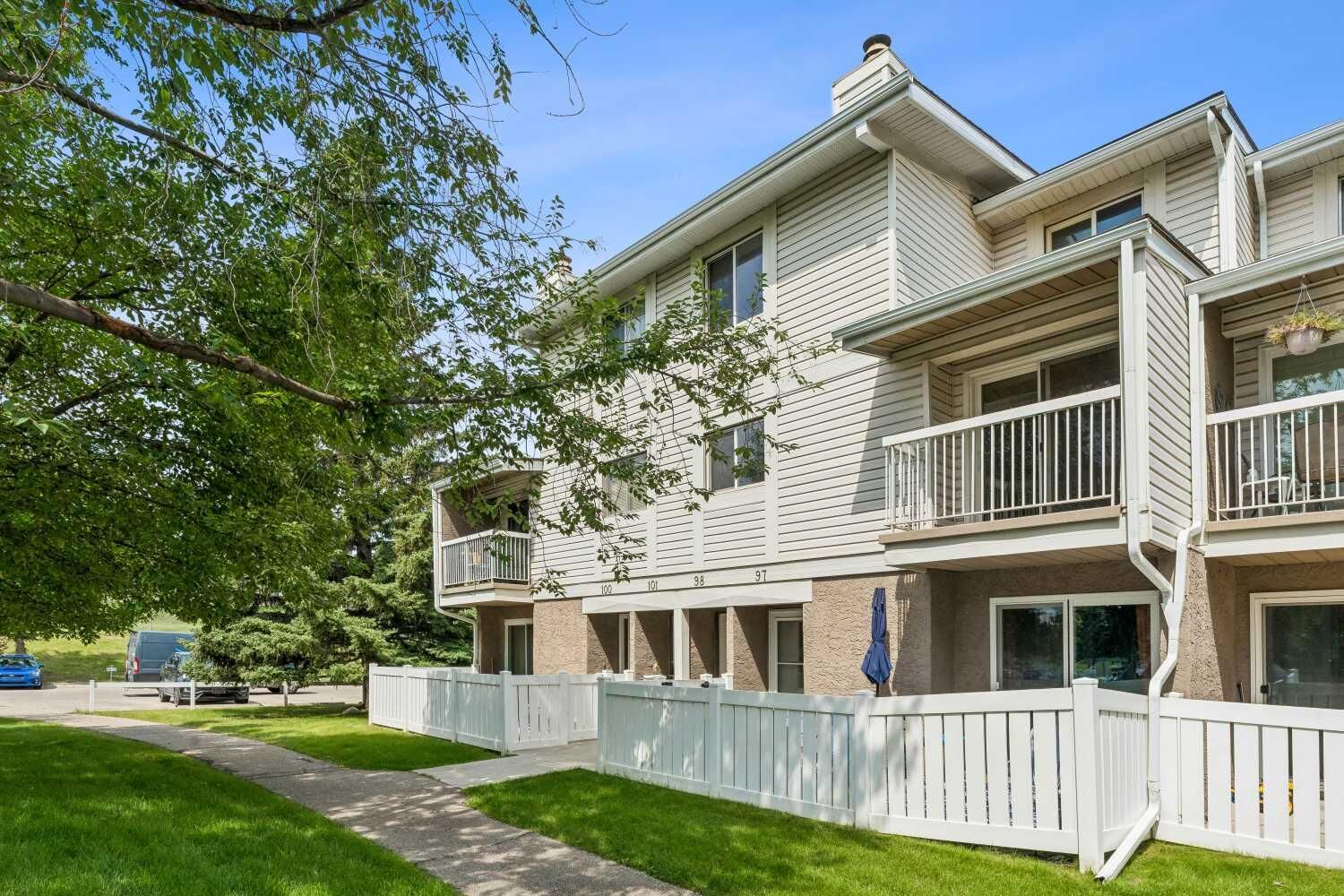 Property Photo: 3015 51 Street SW 101 AB T3E 6N5