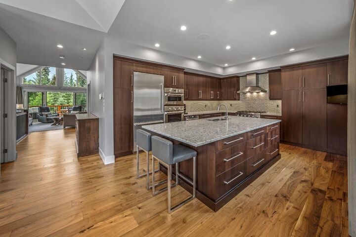 Property Photo: 19 Creekside Mews AB T1W 0J4
