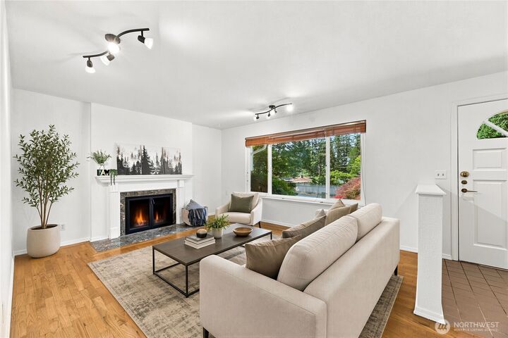 Property Photo: 16217 SE Newport Way WA 98006