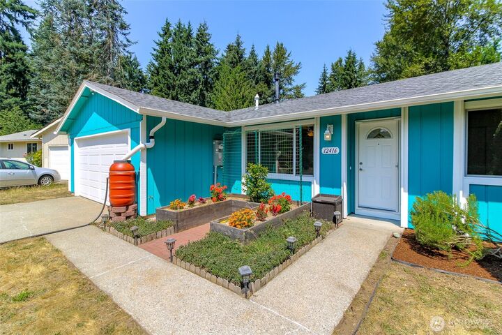 Property Photo: 12416 SE 201st Place WA 98031