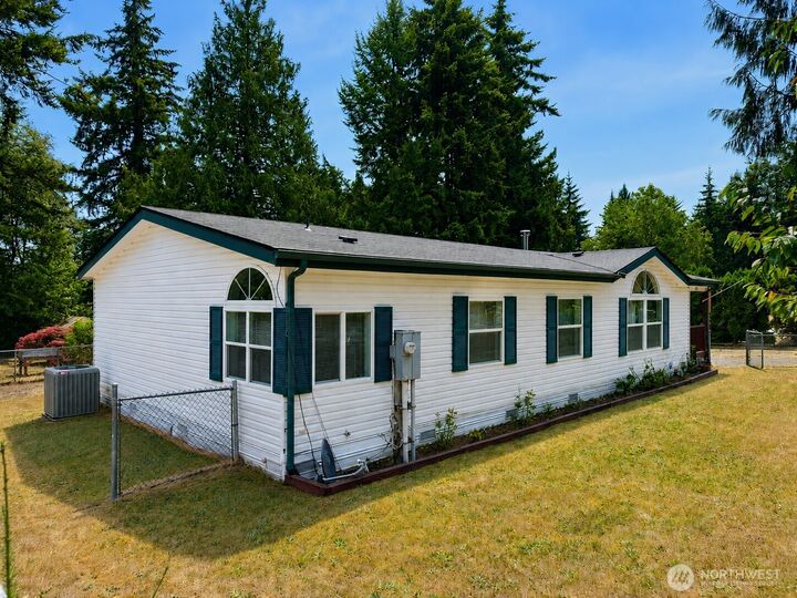 Property Photo: 13111 213th Avenue Ct E WA 98391