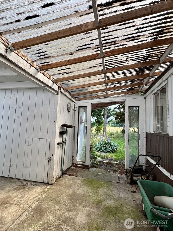 Property Photo:  2210  Old Highway 99 Road S 9  WA 98273 