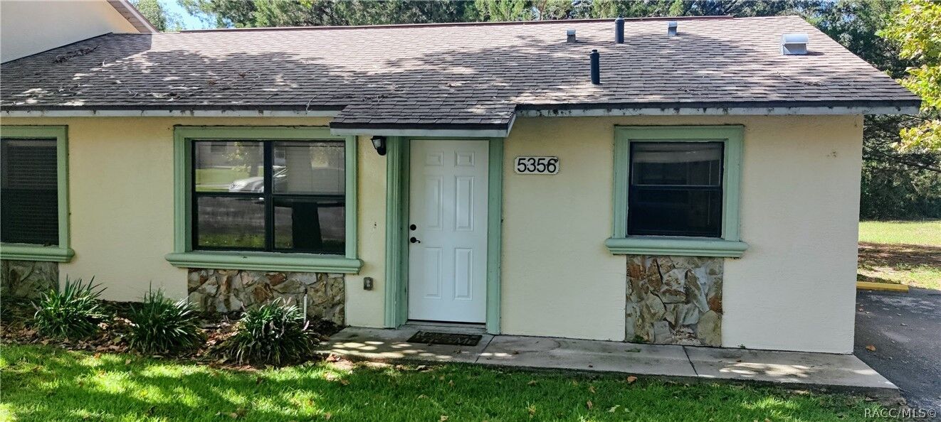 Property Photo: 5356 W Customer Court FL 34461