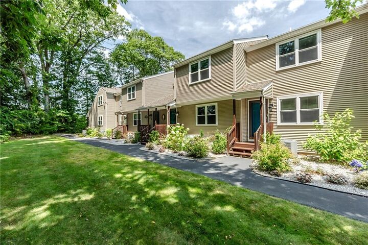 Property Photo:  351 New London Avenue 106  RI 02886 