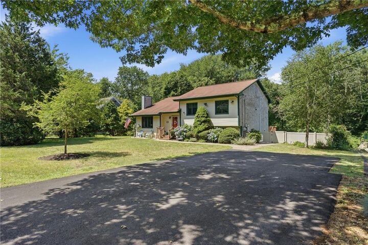 Property Photo:  401 Gondola Avenue  RI 02835 