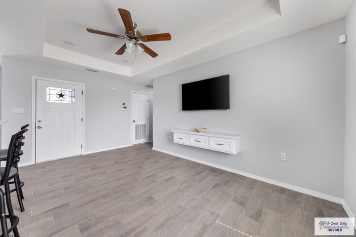 Property Photo: 668 Foster Ln TX 78521