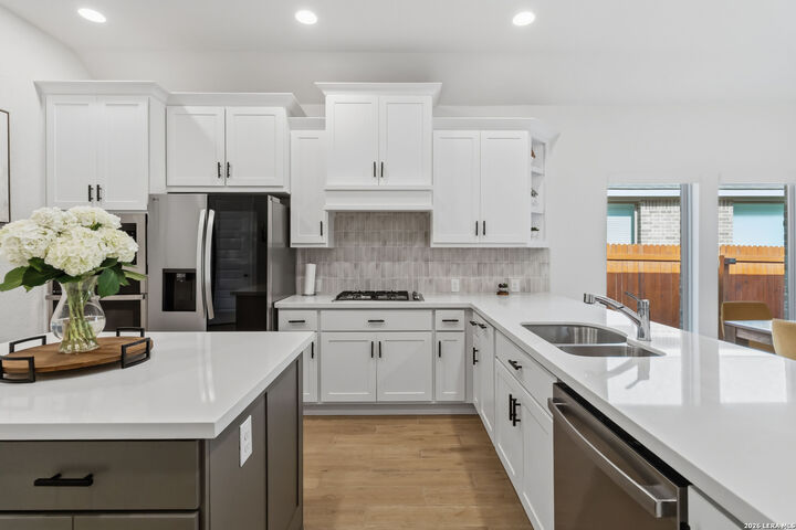 Property Photo:  2614 Suncadia Ln  TX 78245 