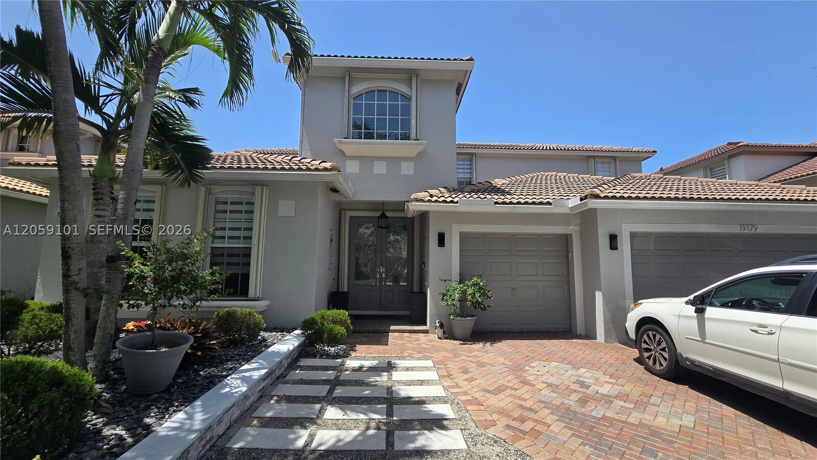 Property Photo:  19179 S Gardenia Ave  FL 33332 