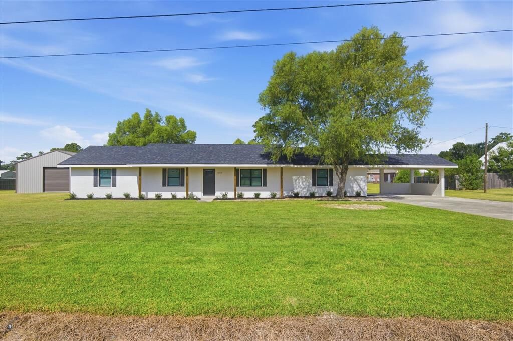 Property Photo:  1379 Quentin Drive  LA 70611 