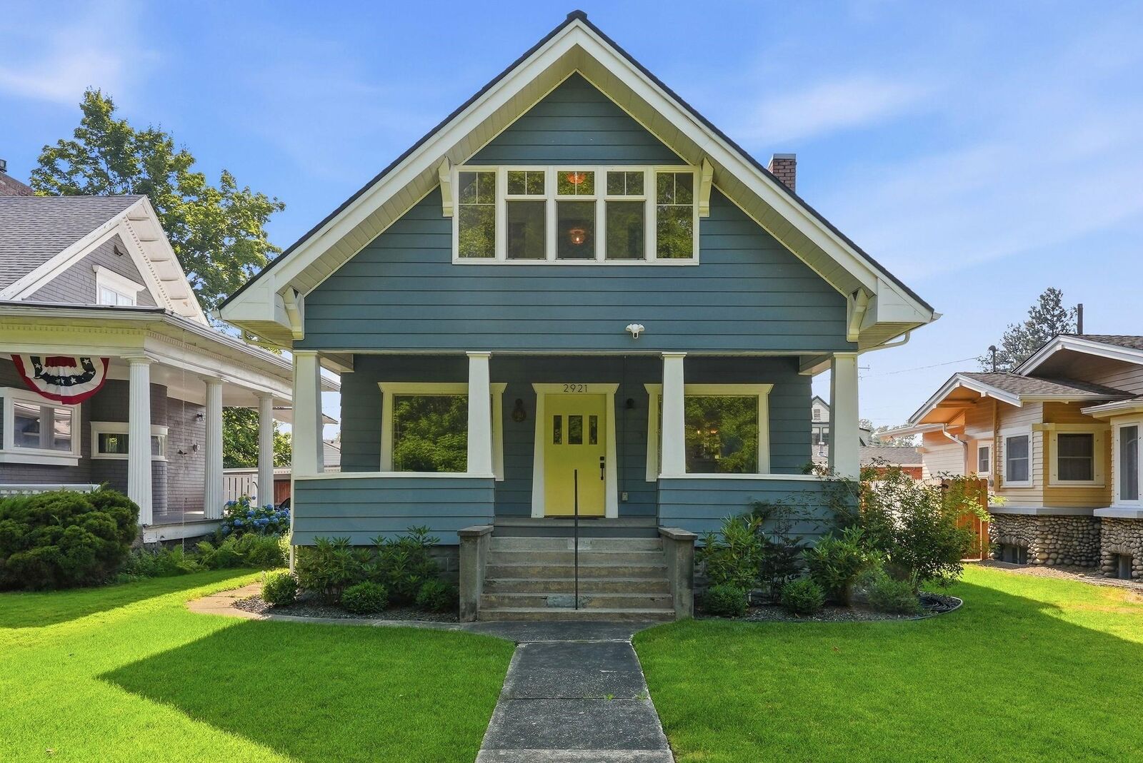 Property Photo:  2921 N West Oval St  WA 99205 