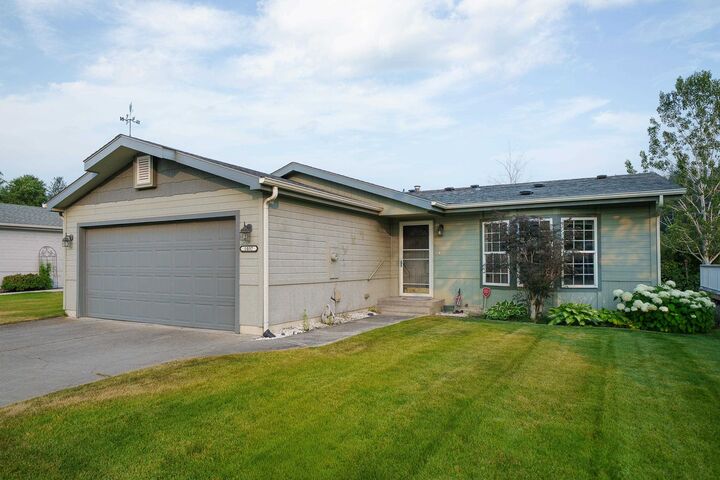 Property Photo:  1037 W Sunny Creek Cir  WA 99224-8457 