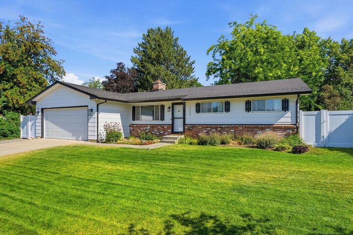 Property Photo: 10809 E 35th Ave WA 99206