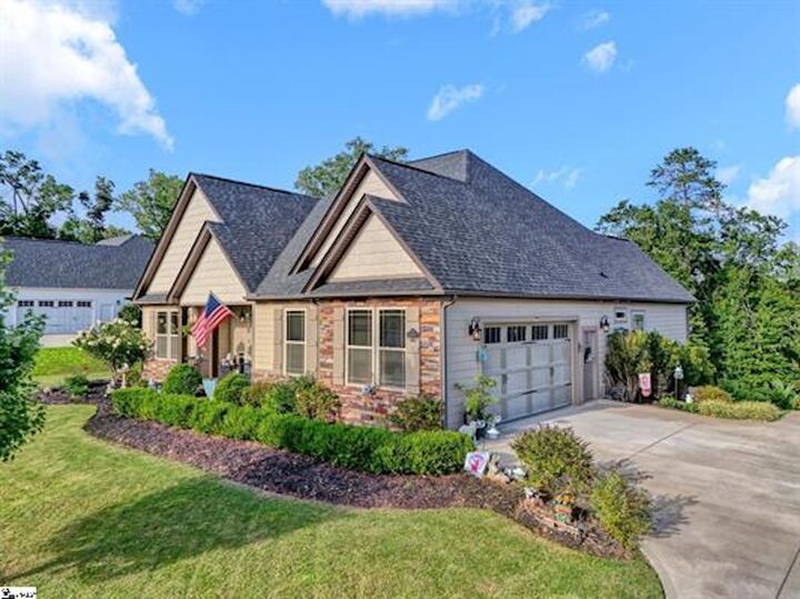 Property Photo: 1037 Lingering Water Lane SC 29323