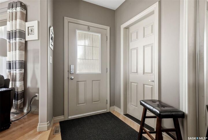 Property Photo:  1548 Maple Hill Crescent N  SK S4X 0E8 