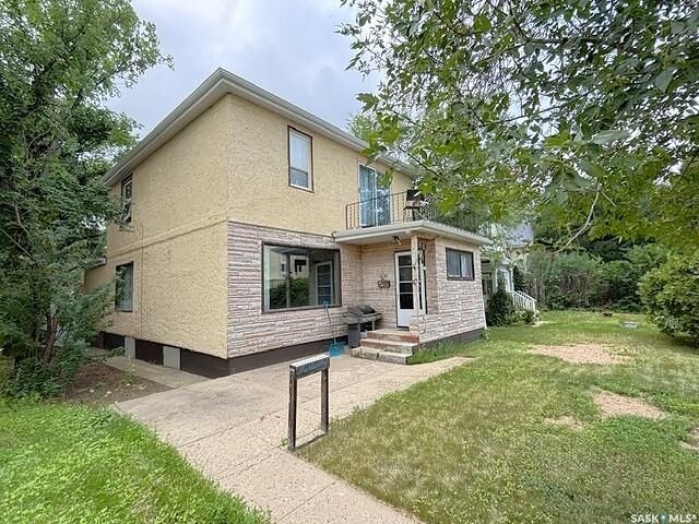Property Photo:  347 Ominica Street W  SK S6H 1X6 