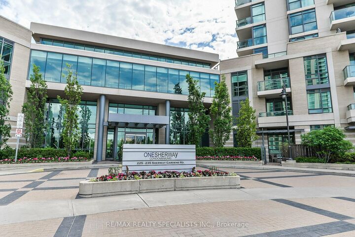 235 Sherway Gardens Road 1609 — photo 1