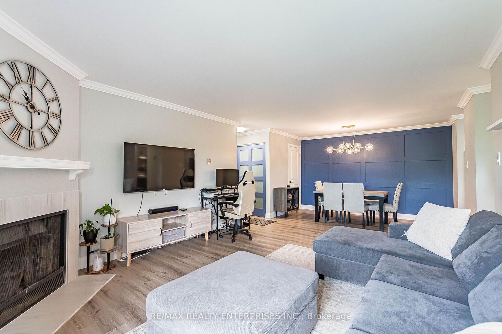 Property Photo: 1508 Pilgrims Way 832 ON L6M 3H1