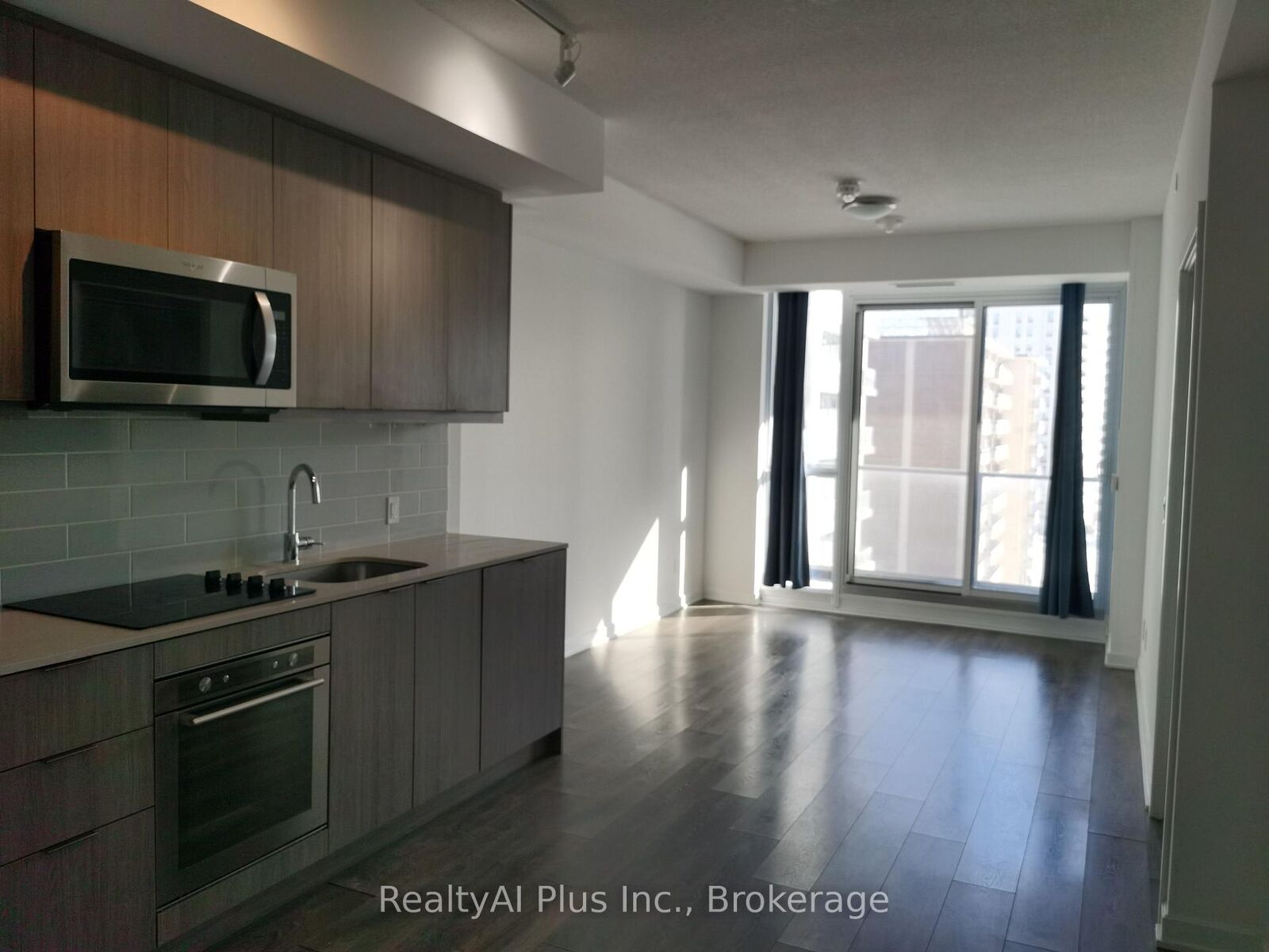 Property Photo:  38 Forest Manor Road 605  ON M2J 1M5 