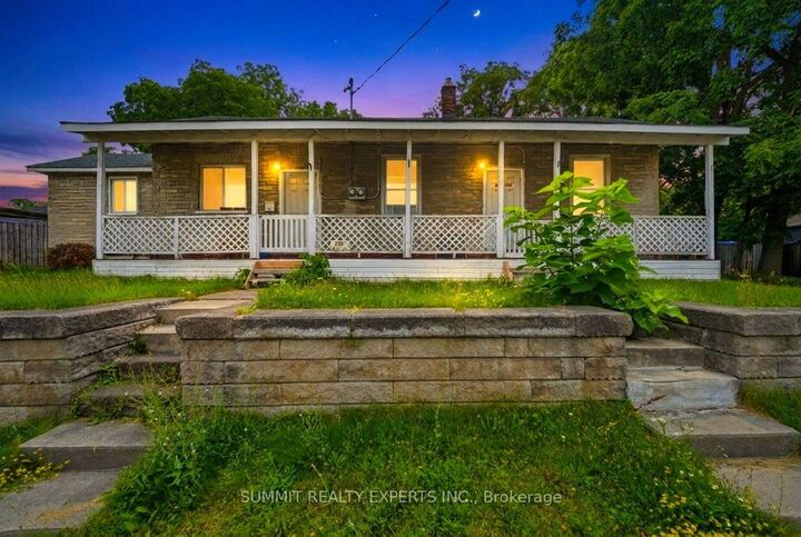 225 Ainsile Street S — photo 1