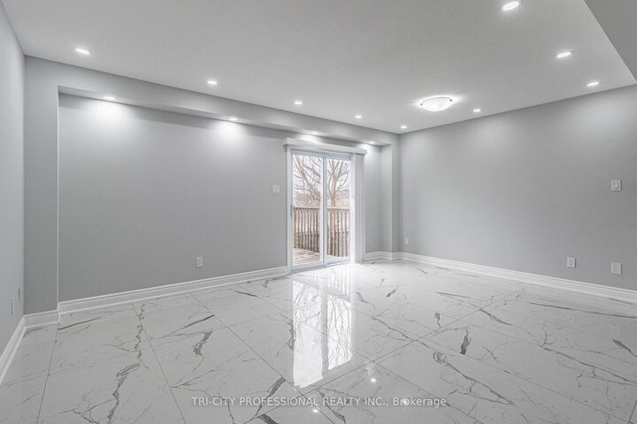 Property Photo: 355 Fisher Mills Road 94 ON N3C 2V3