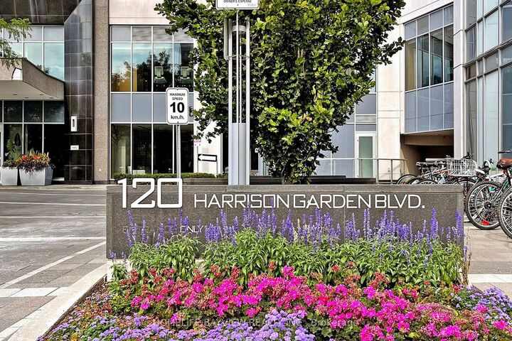Property Photo: 120 Harrison Garden Boulevard 735 ON M2N 0H1