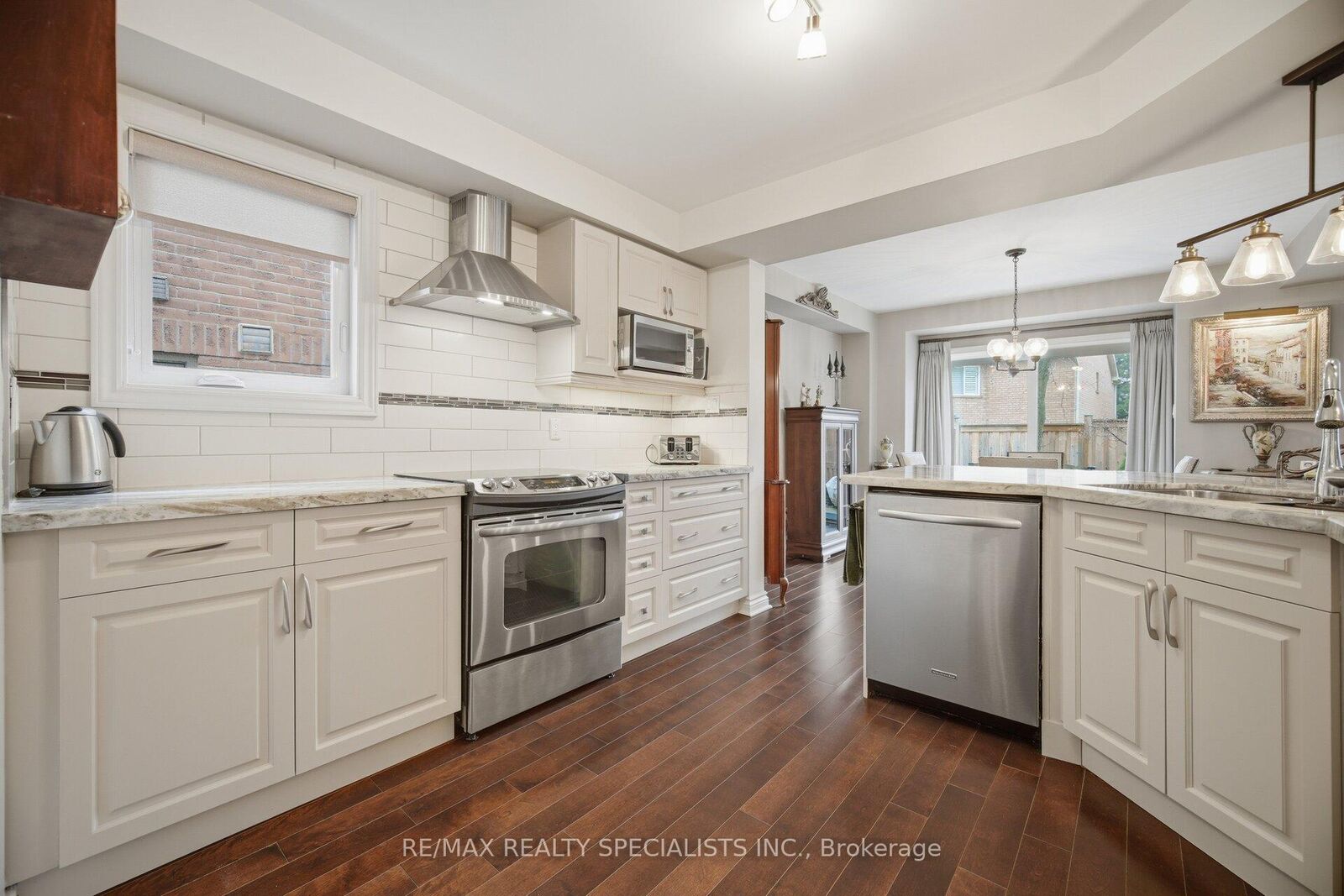 Property Photo: 5480 Glen Erin Drive 73 ON L5M 5R3