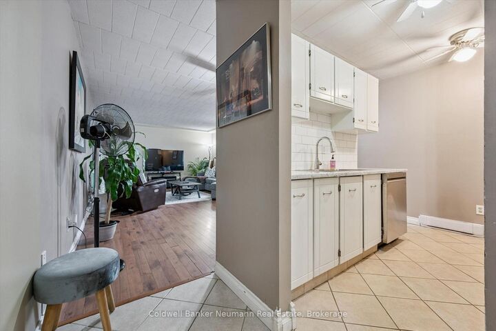 Property Photo: 7 Ajax Street 411 ON N1H 2A9