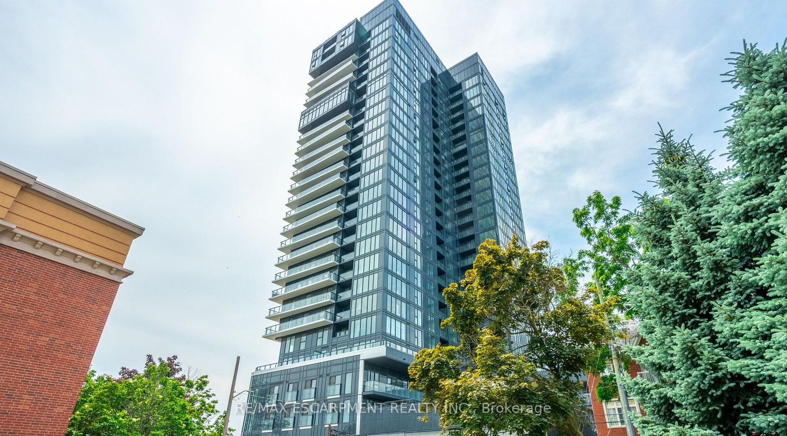 Property Photo:  370 Martha Street 309  ON L7R 0G9 