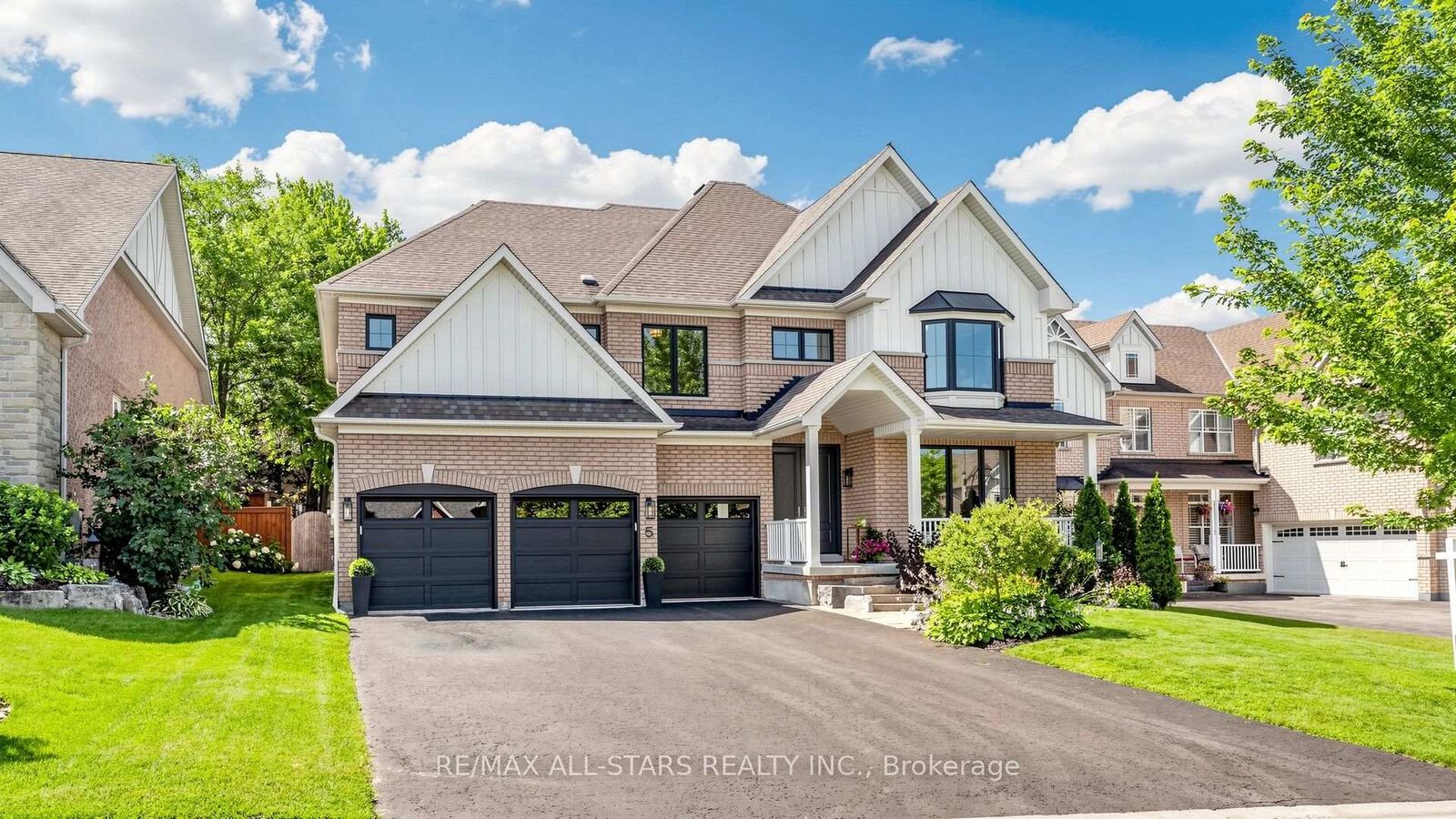 Property Photo:  5 Keller Lane  ON L9P 1Z3 