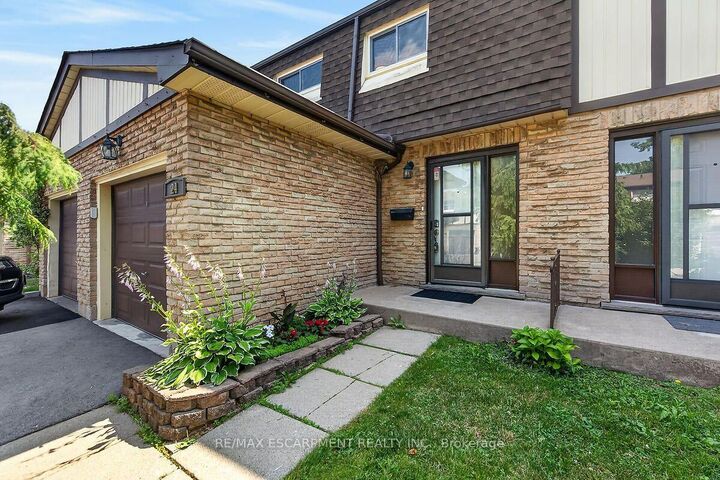 300 Rexford Drive 24 — photo 1