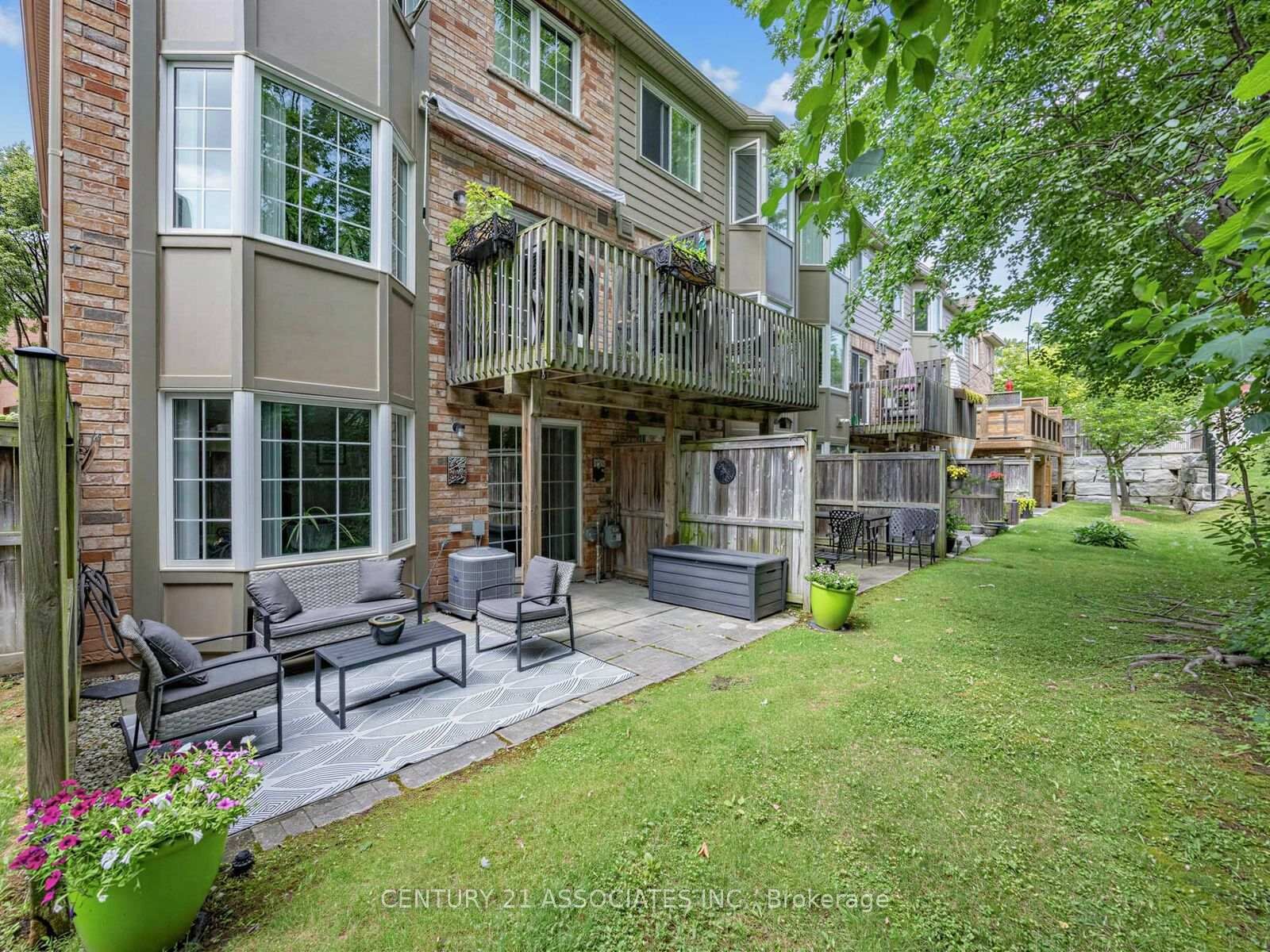 Property Photo: 233 Duskywing Way 48 ON L6L 0C5